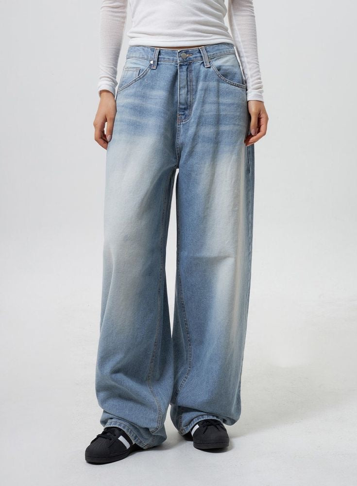 “LIGHT FADED” BAGGY JEANS