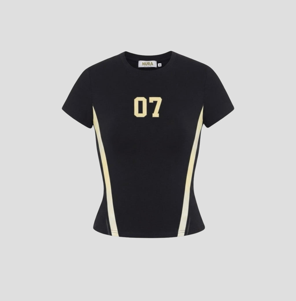 “07” FITTED TEE